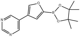 4-(Pyrimidin-5-yl)furan-2-boronic acid pinacol ester结构式