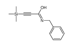 N-benzyl-3-trimethylsilylprop-2-ynamide结构式