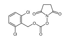 (2,6-dichlorophenyl)methyl (2,5-dioxopyrrolidin-1-yl) carbonate Structure