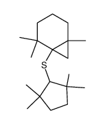 (2,2,5,5-Tetramethylcyclopentyl)-(2,2,6-trimethylbicyclo<4.1.0>hept-1-yl)sulfid结构式
