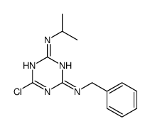 4-N-benzyl-6-chloro-2-N-propan-2-yl-1,3,5-triazine-2,4-diamine结构式