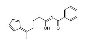 N-(5-cyclopenta-2,4-dien-1-ylidenehexanoyl)benzamide结构式