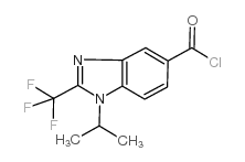 1-异丙基-2-三氟甲基-1H-苯并咪唑-5-羰酰氯结构式