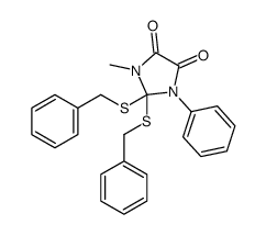 2,2-bis(benzylsulfanyl)-1-methyl-3-phenylimidazolidine-4,5-dione结构式