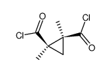 1,2-Cyclopropanedicarbonyldichloride,1,2-dimethyl-,cis-(9CI) structure