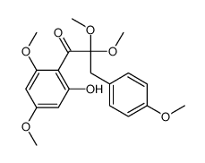 1-(2-Hydroxy-4,6-dimethoxyphenyl)-2,2-dimethoxy-3-(4-methoxyphenyl)-1-propanone结构式