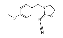 [3-[(4-methoxyphenyl)methyl]-1,3-thiazolidin-2-ylidene]cyanamide结构式