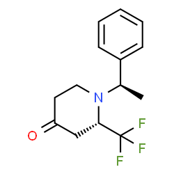 (S)-1-((R)-1-phenylethyl)-2-(trifluoromethyl)piperidin-4-one结构式