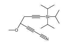 (4R)-4-methoxy-7-tri(propan-2-yl)silylhepta-2,6-diynenitrile结构式
