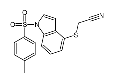 2-[1-(4-methylphenyl)sulfonylindol-4-yl]sulfanylacetonitrile结构式