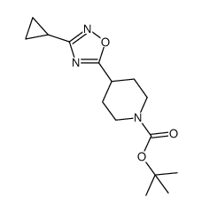 tert-butyl 4-(3-cyclopropyl[1,2,4]oxadiazol-5-yl)piperidine-1-carboxylate结构式