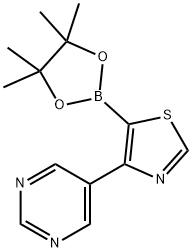 4-(5-Pyrimidyl)thiazole-5-boronic acid pinacol ester结构式