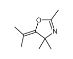 2,4,4-trimethyl-5-propan-2-ylidene-1,3-oxazole结构式