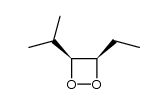 cis-3-ethyl-4-isopropyl-1,2-dioxetane结构式