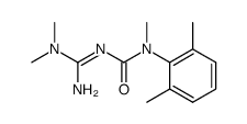 N'-[(Dimethylamino)(imino)methyl]-N-(2,6-dimethylphenyl)-N-methylurea结构式