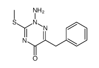 2-amino-6-benzyl-3-methylsulfanyl-1,2,4-triazin-5-one结构式