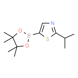 2-isopropyl-5-(4,4,5,5-tetramethyl-1,3,2-dioxaborolan-2-yl)thiazole结构式