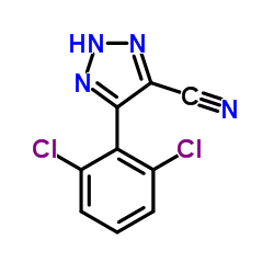4-(2,6-DICHLOROPHENYL)-1H-1,2,3-TRIAZOLE-5-CARBONITRILE结构式