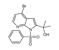 2-[4-Bromo-1-(phenylsulfonyl)-1H-pyrrolo[2,3-b]pyridin-2-yl]-2-pr opanol结构式