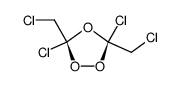 trans-3,5-Dichlor-3,5-bis(chlormethyl)-1,2,4-trioxolan结构式