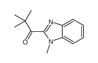 2,2-dimethyl-1-(1-methylbenzimidazol-2-yl)propan-1-one结构式
